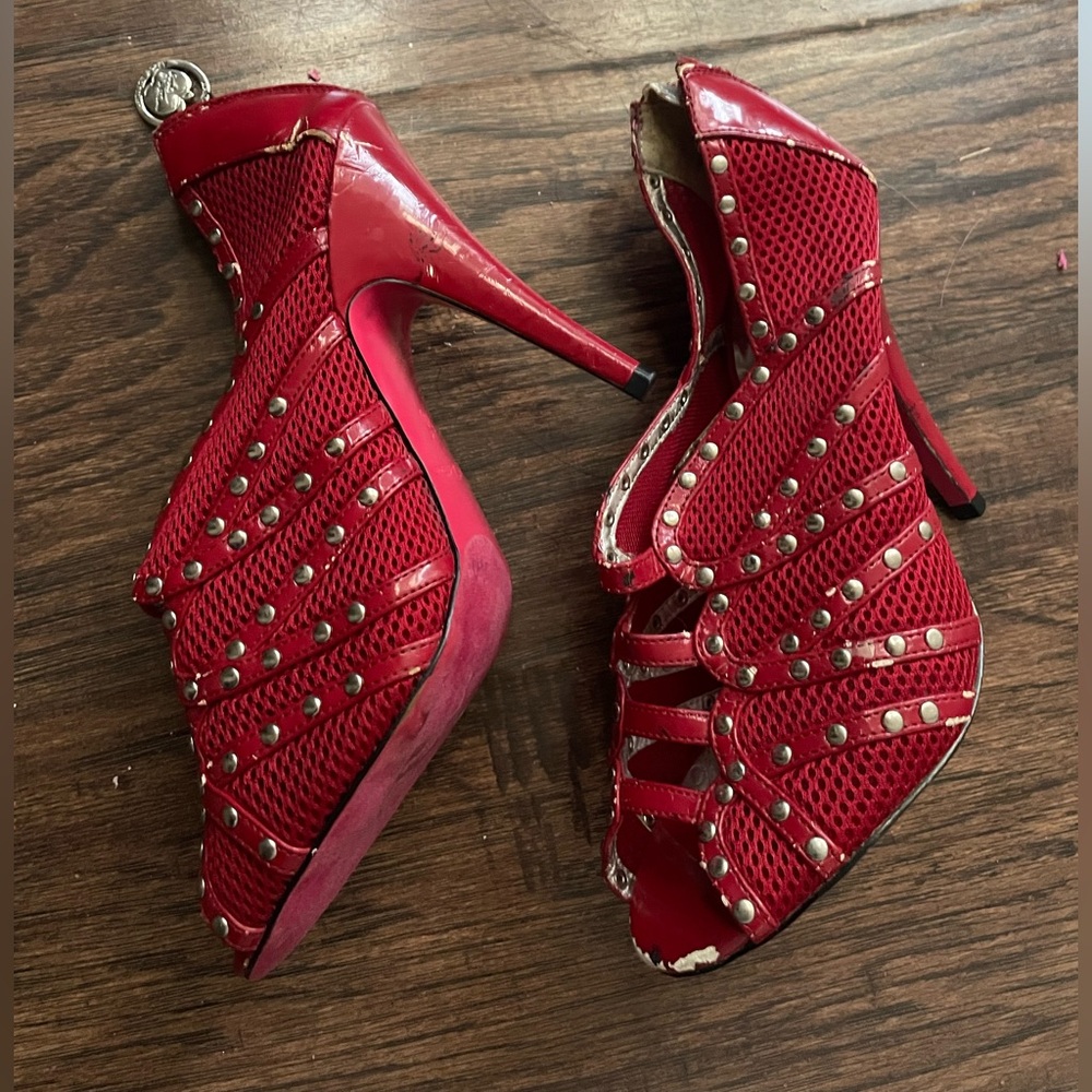 Apple bottom red heels